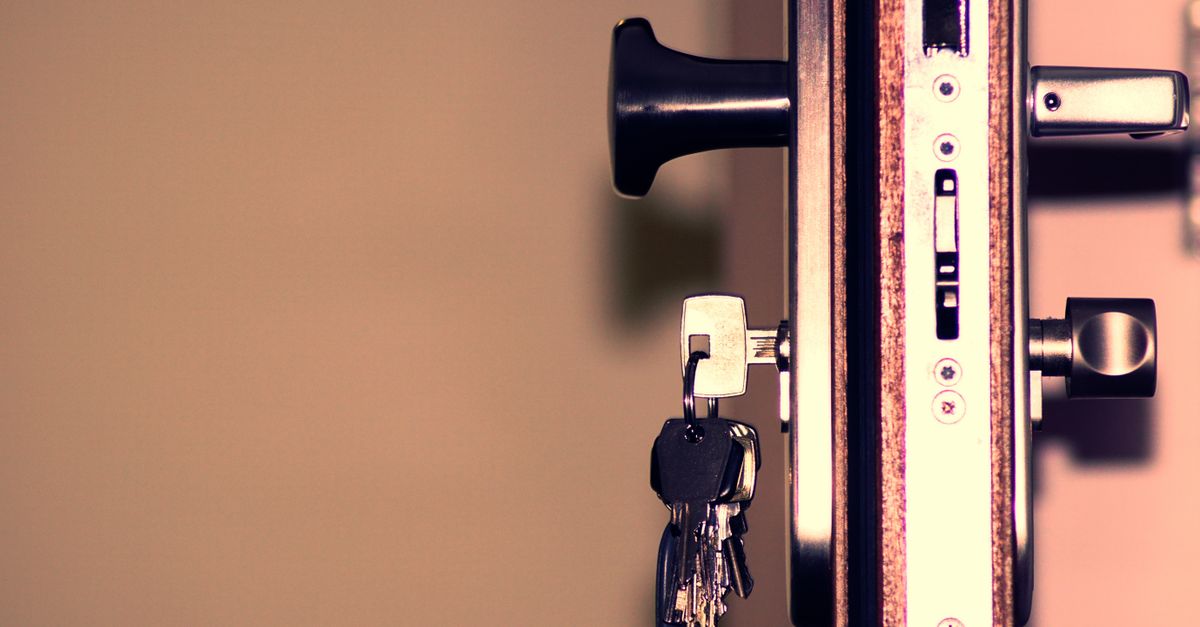 locksmith service technician — Newark NJ Locksmith